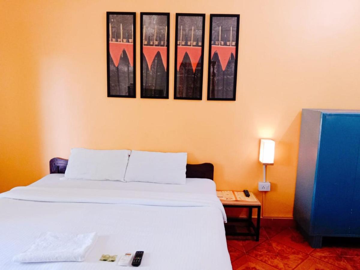 Baga Beach Paradise Hotel Bagian luar foto